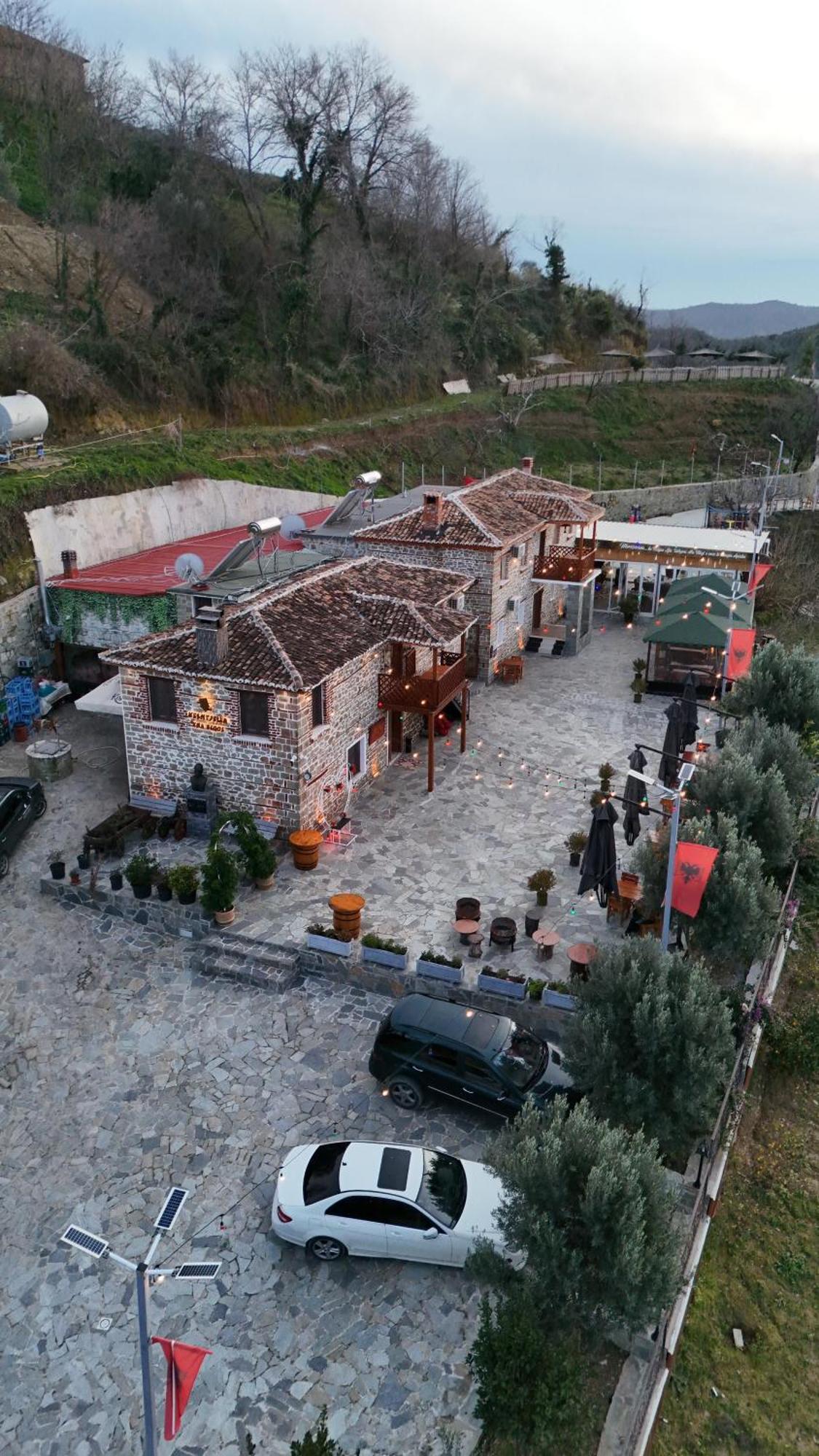 Hotel Keshtjella Xhabeqos Ljaknasi Exterior foto